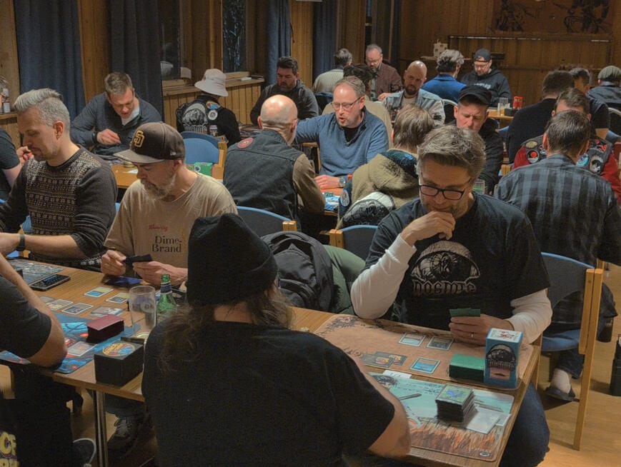 Dunce Crews Christmas Bash 25 Full house at the tournament