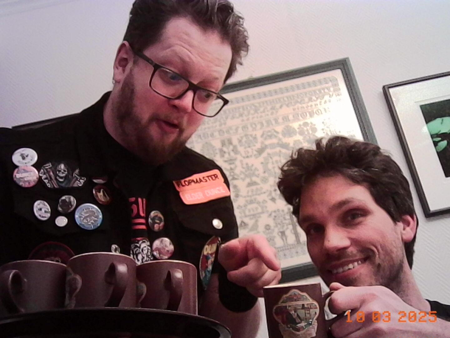 Democratic dance, smoking forbidden Signs stating: "Democratic Dance, smoking forbidden."