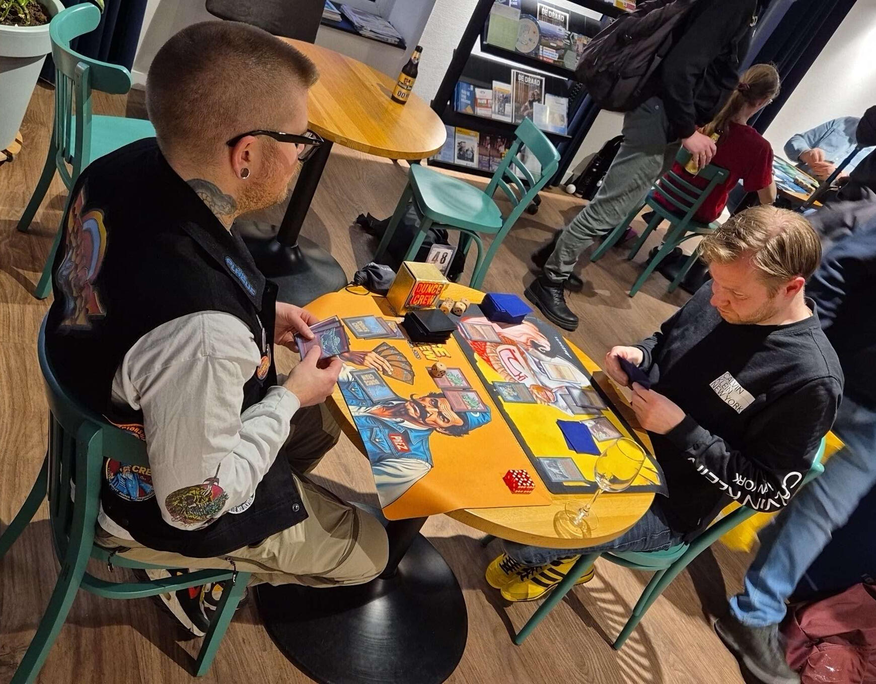 Democratic dance, smoking forbidden Signs stating: "Democratic Dance, smoking forbidden."