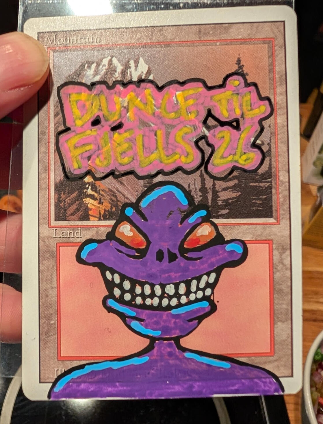 Democratic dance, smoking forbidden Signs stating: "Democratic Dance, smoking forbidden."