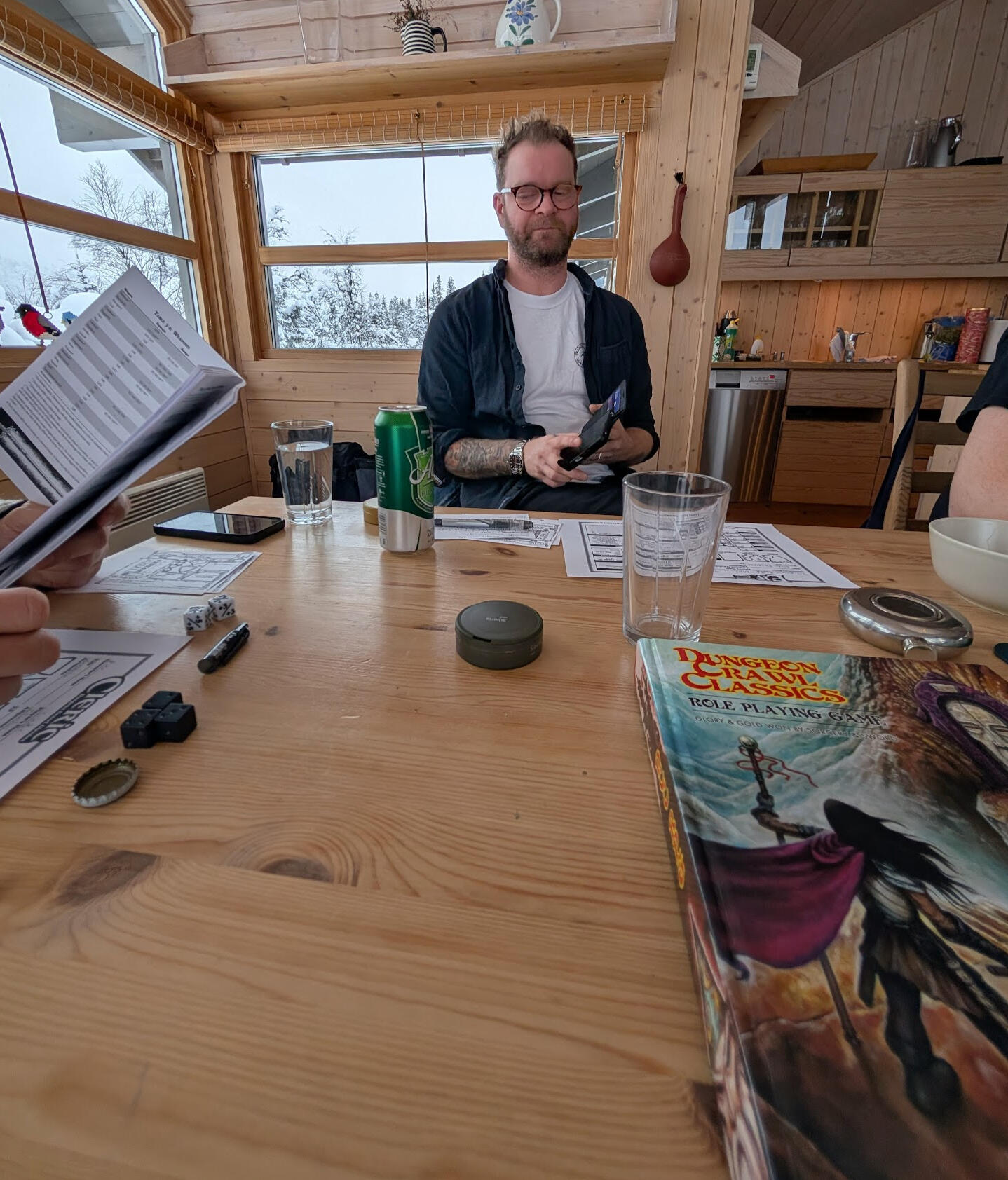 Democratic dance, smoking forbidden Signs stating: "Democratic Dance, smoking forbidden."