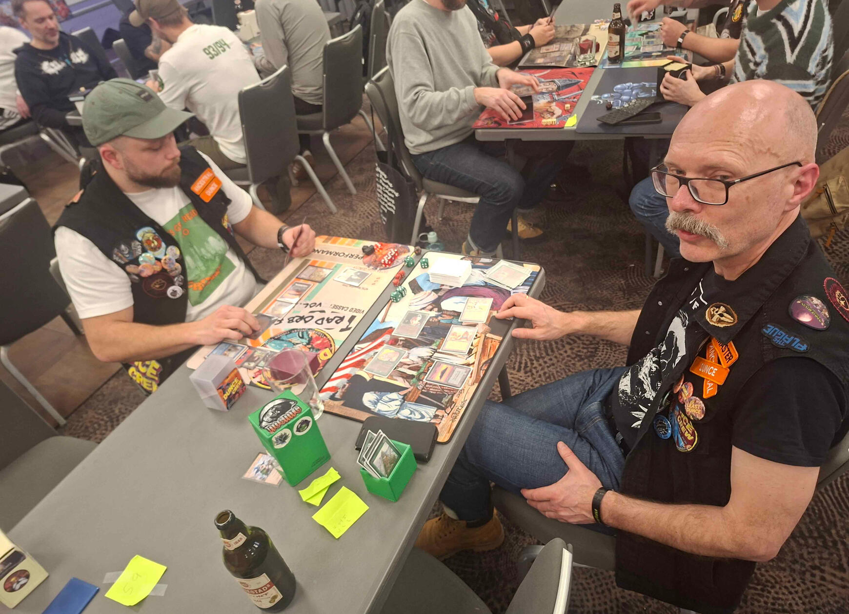 Democratic dance, smoking forbidden Signs stating: "Democratic Dance, smoking forbidden."