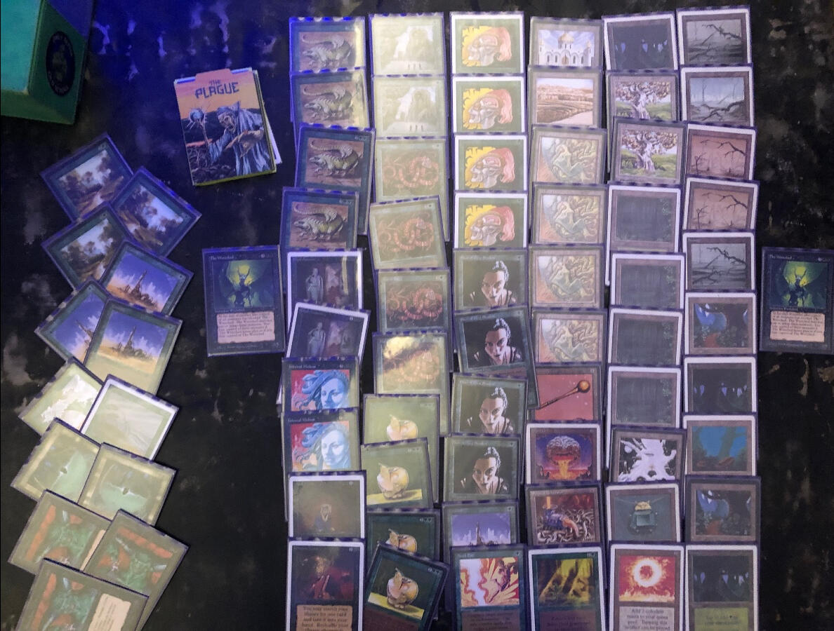 Democratic dance, smoking forbidden Signs stating: "Democratic Dance, smoking forbidden."